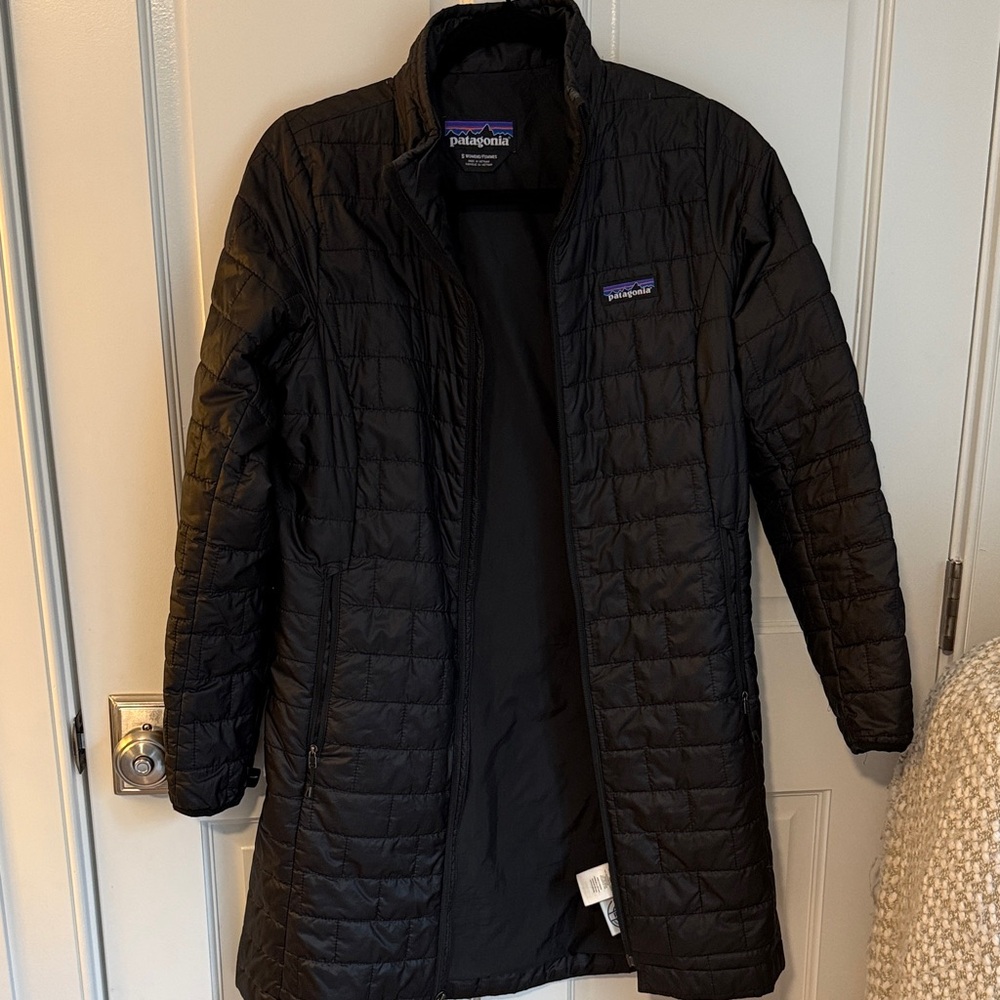 Patagonia Women's Black Puffer Jacket